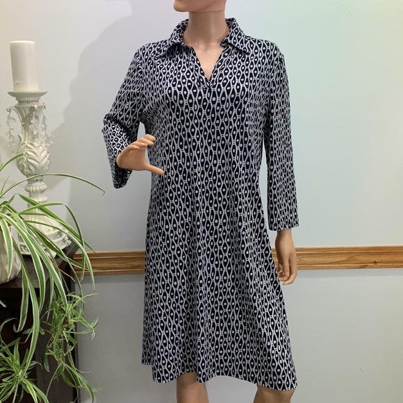 DS ITALY gorgeous dress with matching belt - Picture 7 of 8